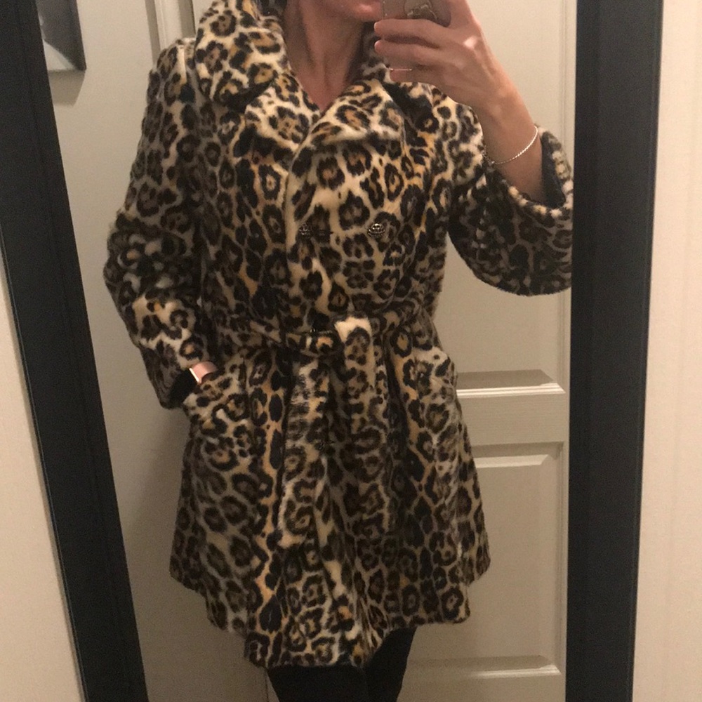 Vintage Fairmoor 1960s faux fur coat with tie